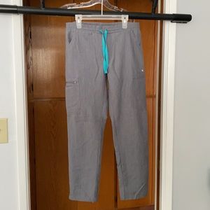 Size XS petite fig scrub pants